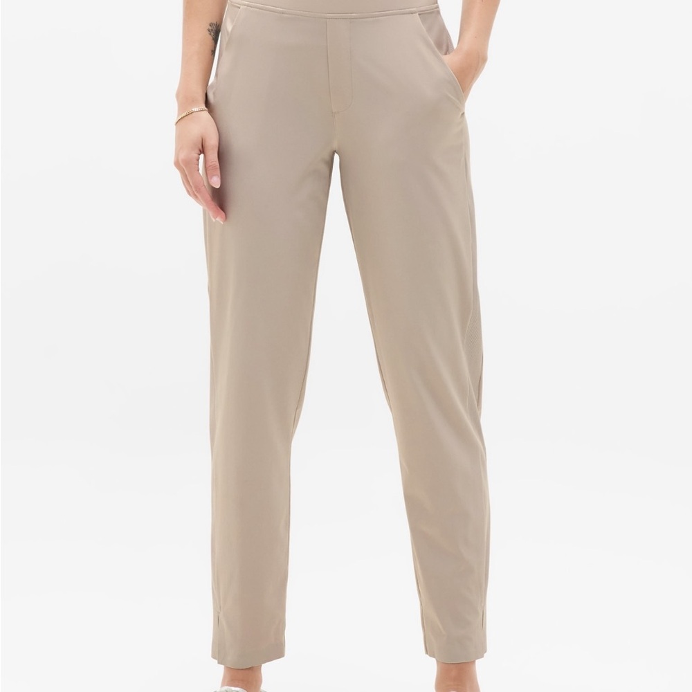 Athleta Brooklyn Straight-Leg mid-rise Pants in beige tan size 10P
